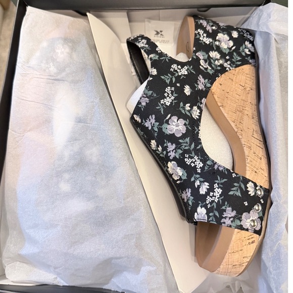 Corkys Carley Womens Black Floral Wedge Sandals Slingback Size 10 NEW - Picture 11 of 12